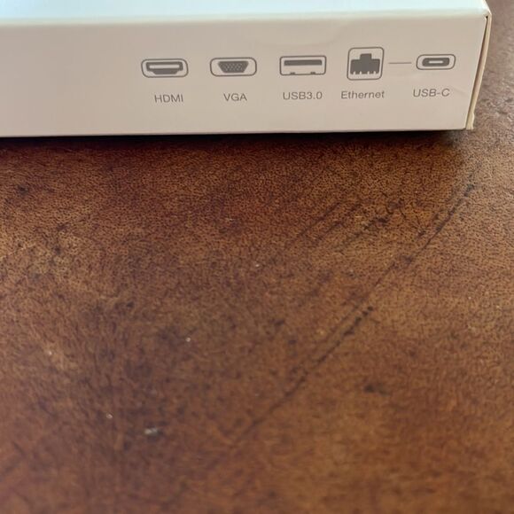 Lenovo USB-C Travel Hub In Black GX90M61235- NEW/ SEALED - Picture 3 of 3